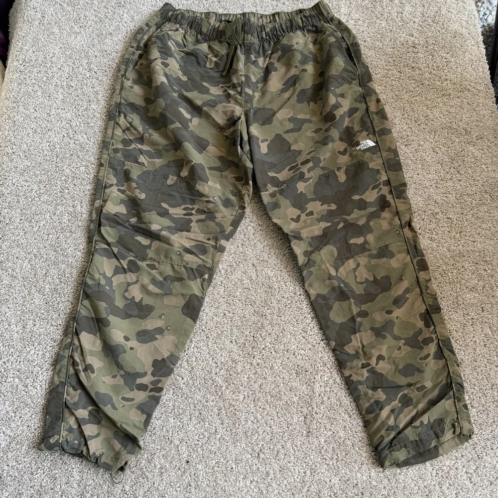 The North Face Jogger Pants Mens Large Green Camo Woven Elastic Waist Pockets